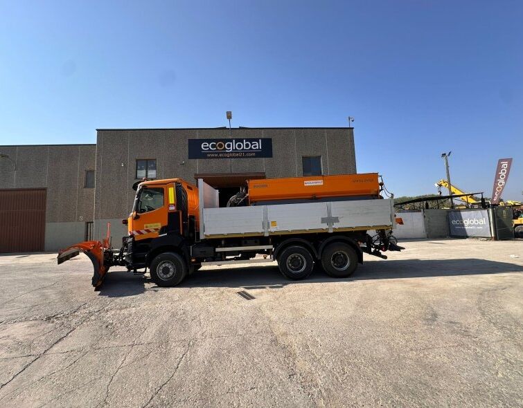 RENAULT K460 6X6 ***SNOW PLOW WITH SALT SPREADER***