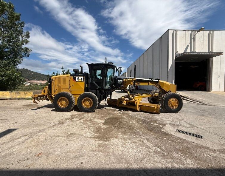 CATERPILLAR 12M3 AWD **MATRICULADA**
