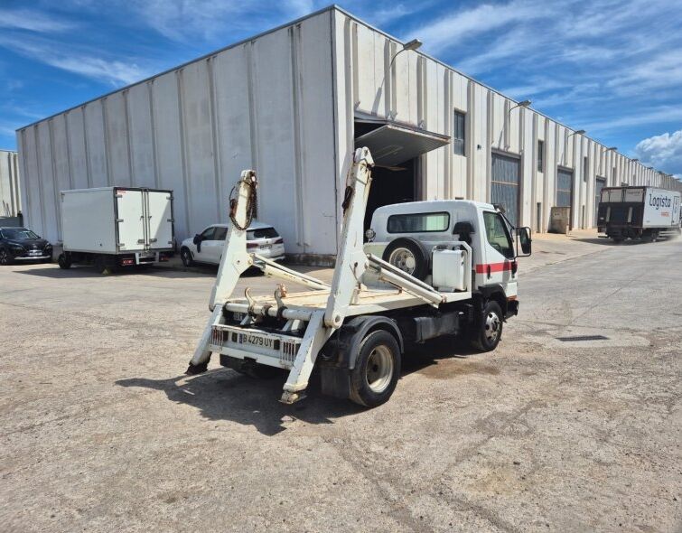 MITSUBISHI CANTER ***PORTACONTENEDORES***