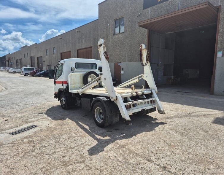 MITSUBISHI CANTER ***PORTACONTENEDORES***