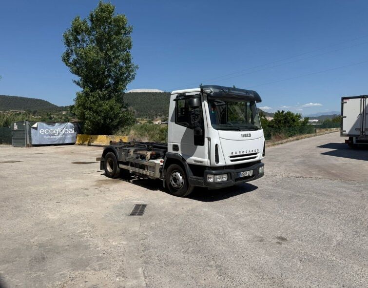 IVECO  EUROCARGO 100E22 **HOOKLIFT CONTAINER TRUCK**