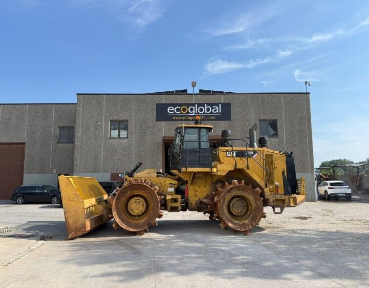 CATERPILLAR  826K **WASTE COMPACTOR**