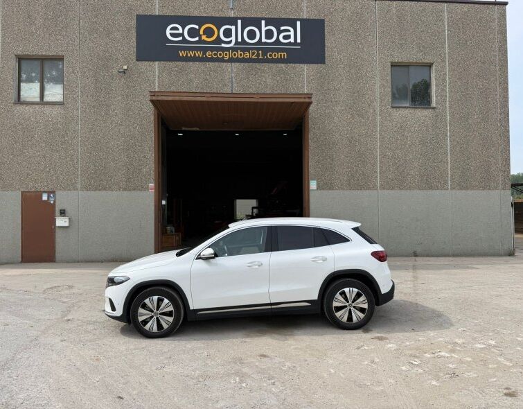 MERCEDES-BENZ EQA 250+