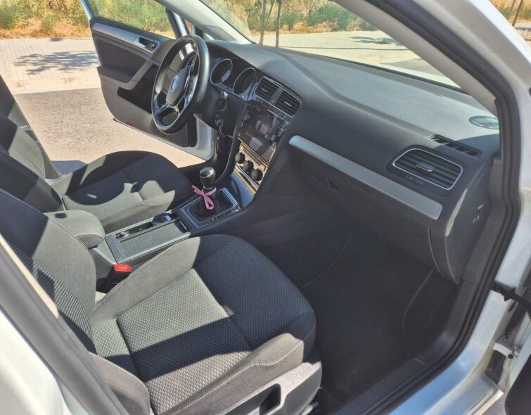 VOLKSWAGEN GOLF 1.6TDI