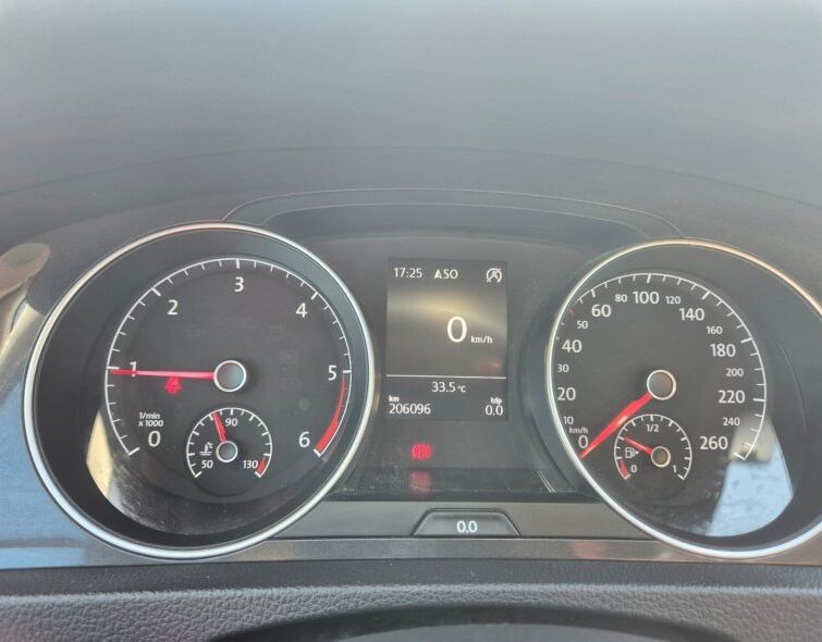 VOLKSWAGEN GOLF 1.6TDI