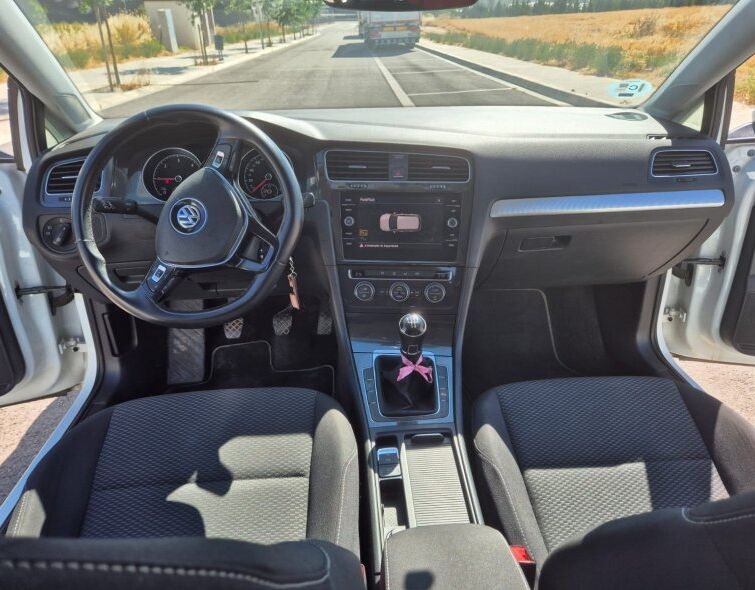 VOLKSWAGEN GOLF 1.6TDI