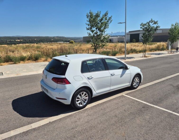 VOLKSWAGEN GOLF 1.6TDI