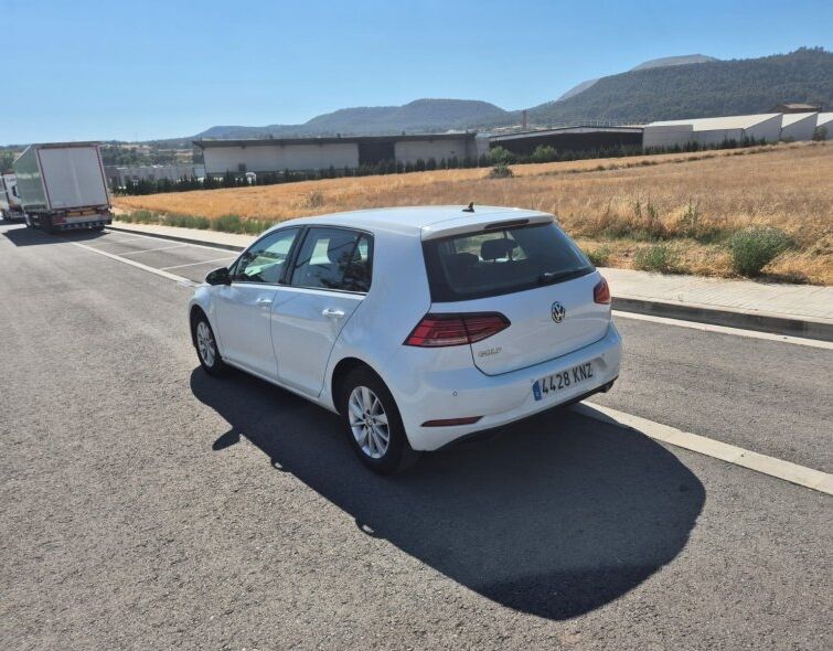 VOLKSWAGEN GOLF 1.6TDI