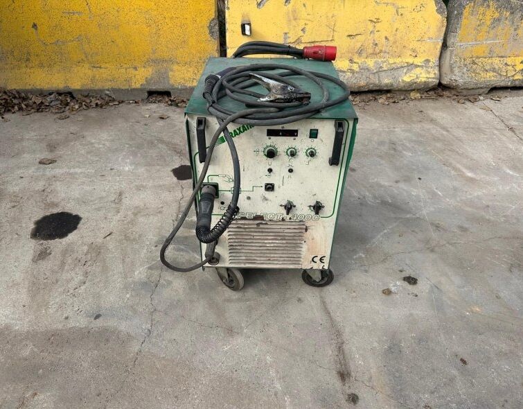 PRAXAIR WELDERS