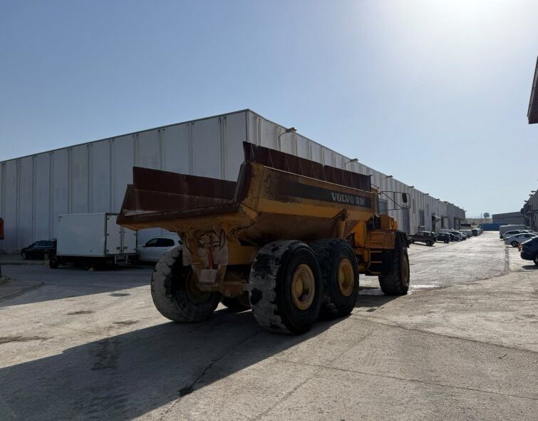 VOLVO A35