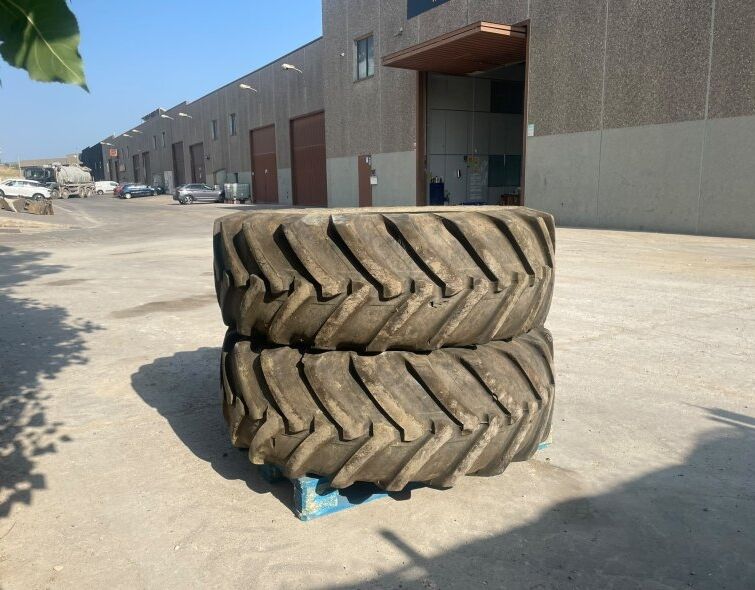 MICHELIN  440/80 R28 IND (16.9R28)