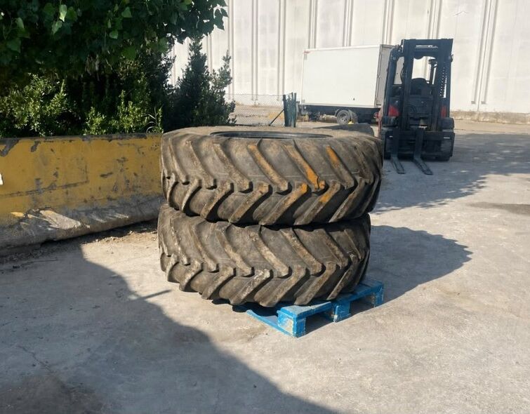 MICHELIN  440/80 R28 IND (16.9R28)