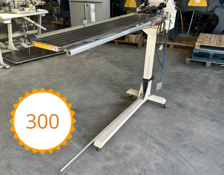 - MÀQUINES DE COSIR