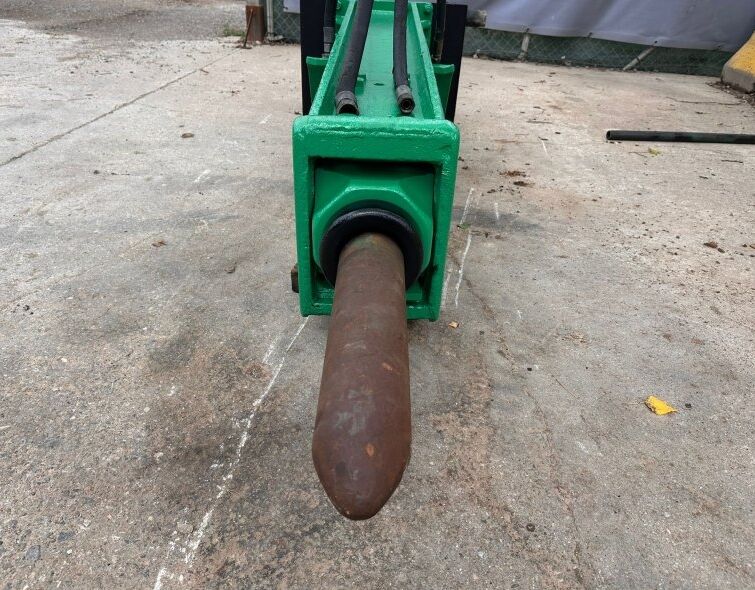 - MARTILLO HIDRÁULICO MONTABERT BRH501