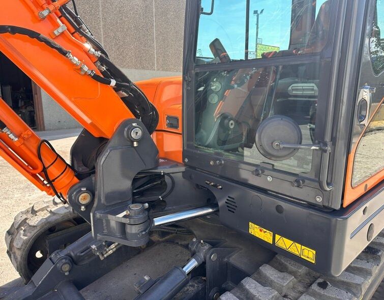 DOOSAN DX85R-3 **ÉTRIER//IMPECCABLE**