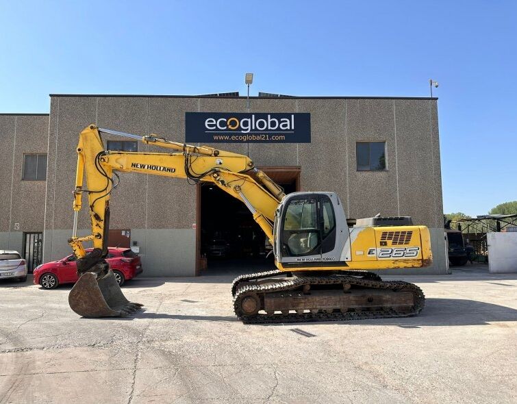 NEW HOLLAND E265utilisé