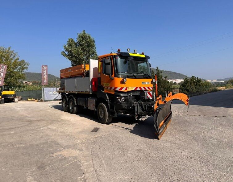 RENAULT K460 6x6 ***CHASSE-NEIGE AVEC SALIÈRE***