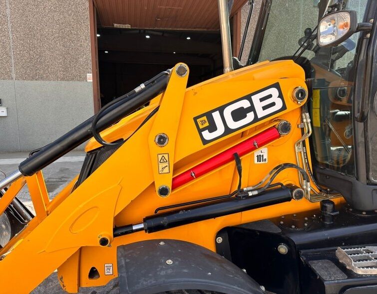 JCB  3CX ***TOUT ÉQUIPÉ***