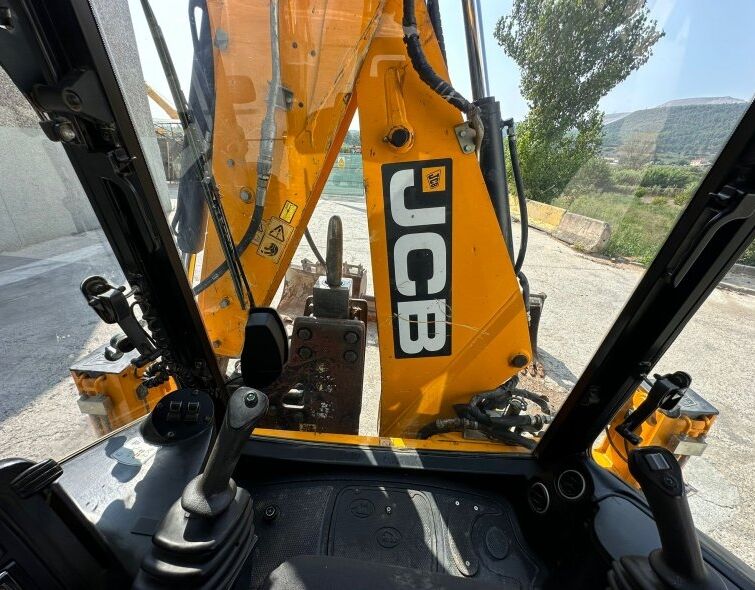 JCB  3CX ***TOUT ÉQUIPÉ***