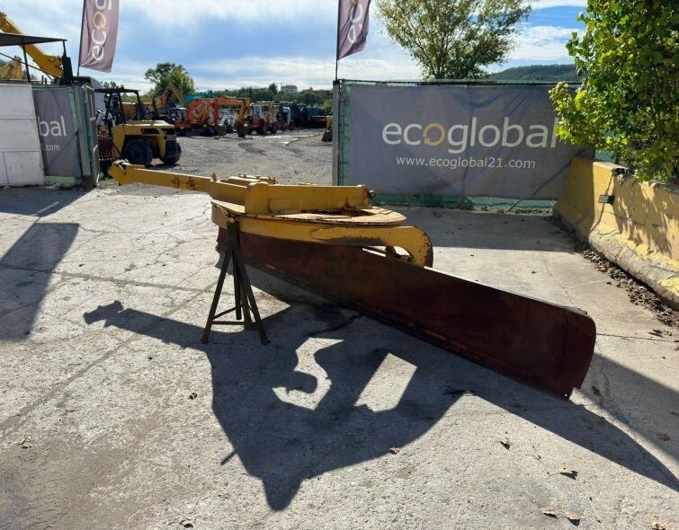 CATERPILLAR COMPLETE TURNTABLE