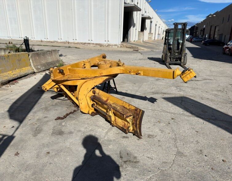 CATERPILLAR COMPLETE TURNTABLE