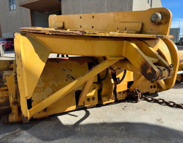 CATERPILLAR COMPLETE TURNTABLE