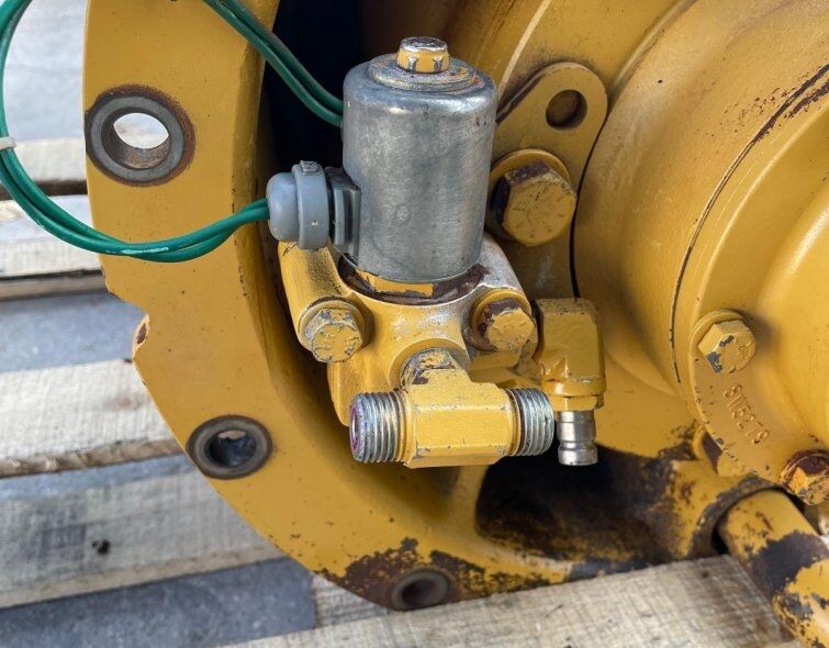 - CATERPILLAR COMPLETE DIFFERENTIAL