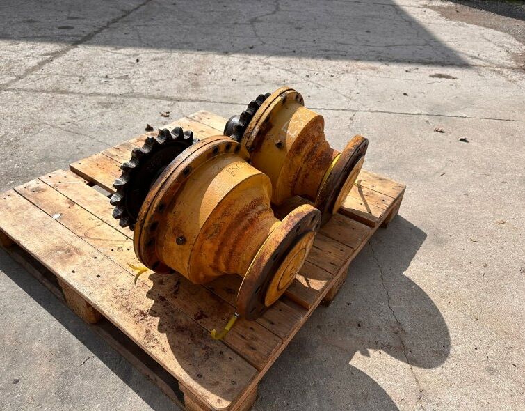 - COMPLETE BRAKES FOR CAT GRADER