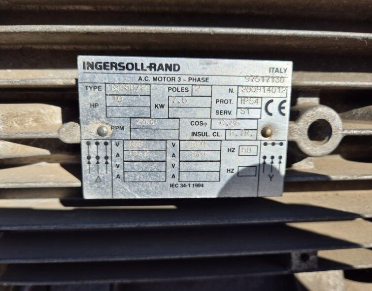 - INGERSOLL-RAND TYPE20 AIR TANK