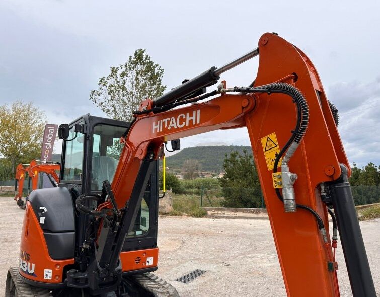 HITACHI  ZX33U-6 CLR***IMPECCABLE***