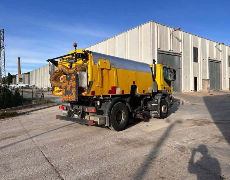 IVECO BUCHER CITYFANT 60 SWEEPER