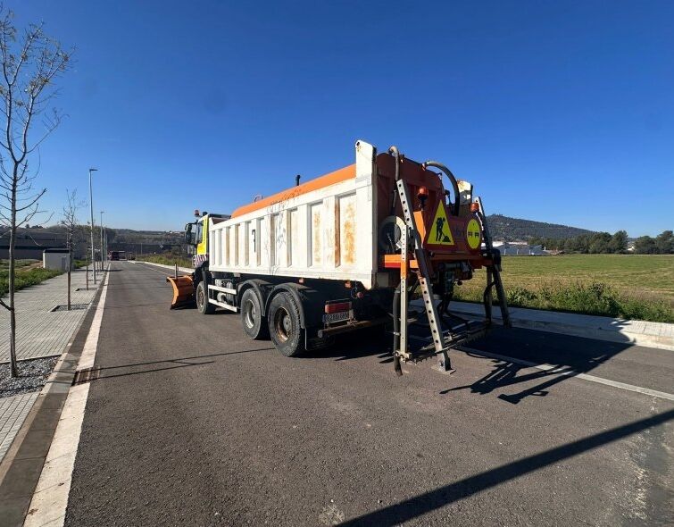 IVECO  TRAKKER 410 6X6***SCHNEEPFLUG***