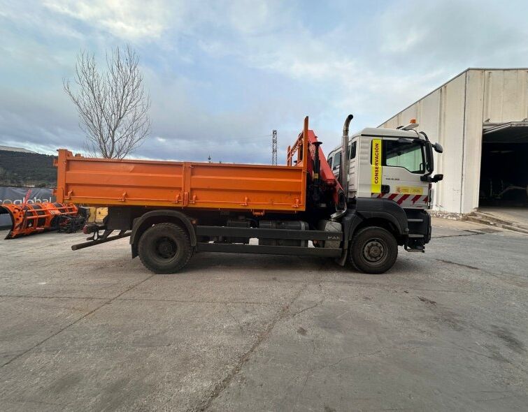 MAN TGS 18.360 **4x4-LIFT CRANE**