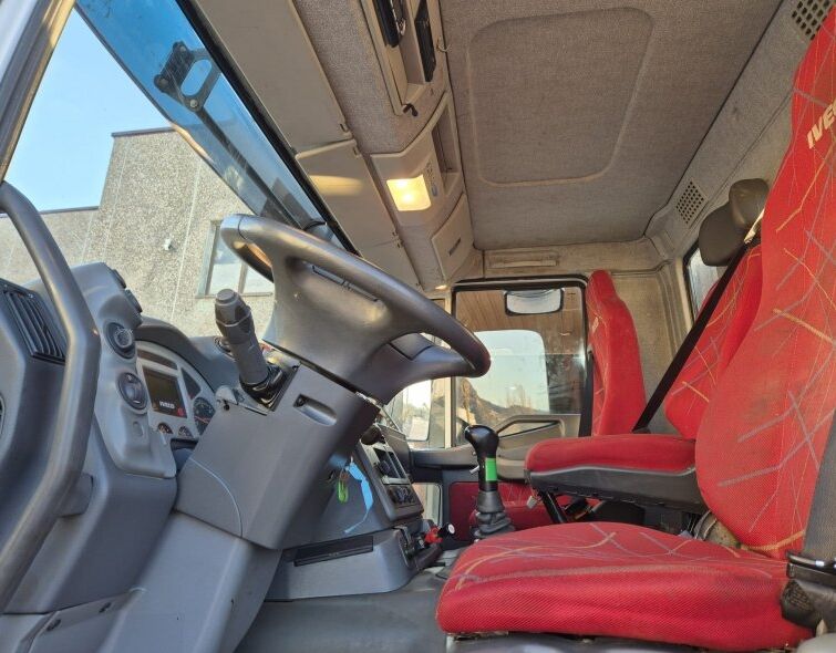 IVECO  TRAKKER 4X4 ***TIPPER***