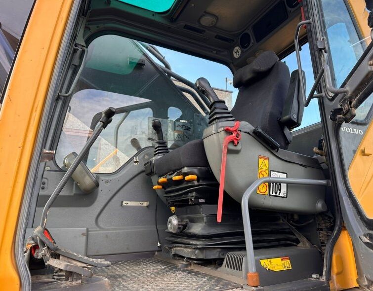 VOLVO  EC 460 BLC ***IMPECCABLE***