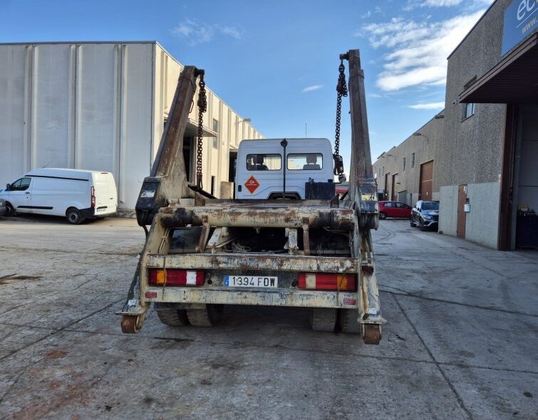 MERCEDES  AXOR 1828***CADENAS***