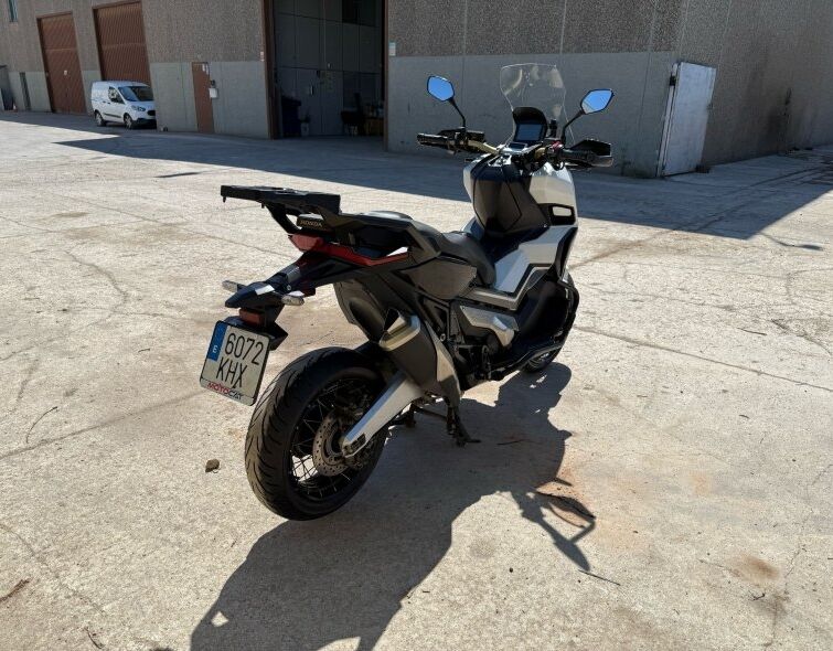 - HONDA ADV-750 MOTORCYCLE