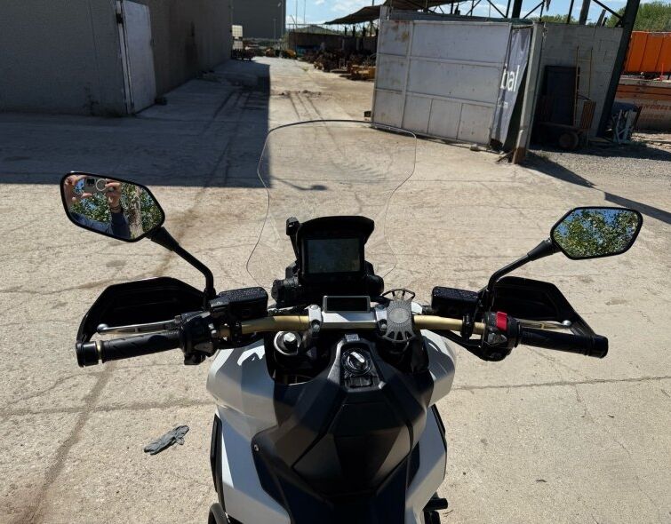 - HONDA ADV-750 MOTORCYCLE