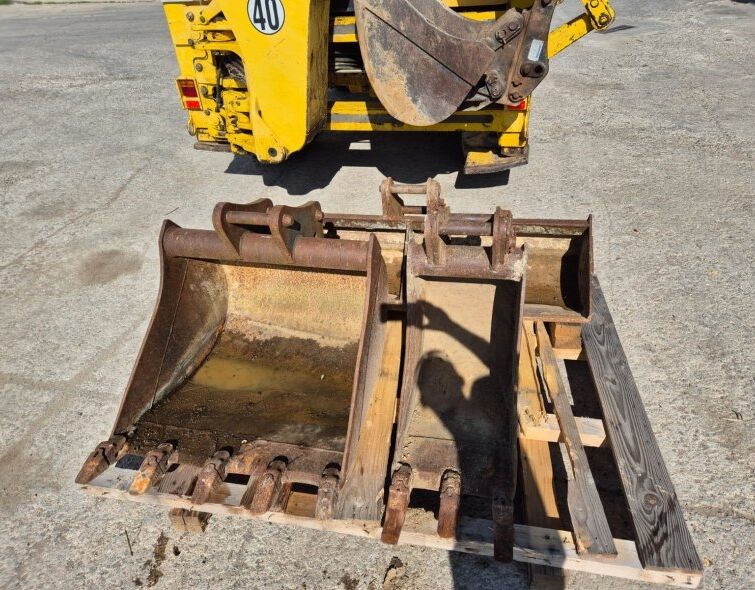 KOMATSU  WB97 R-2 ***MIXED FULL EQUIPMENT***