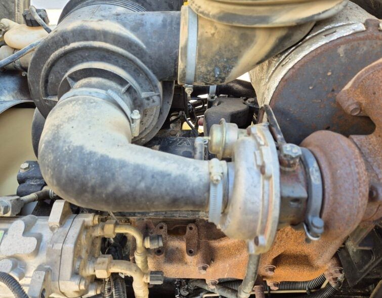 KOMATSU  WB97 R-2 ***MIXED FULL EQUIPMENT***