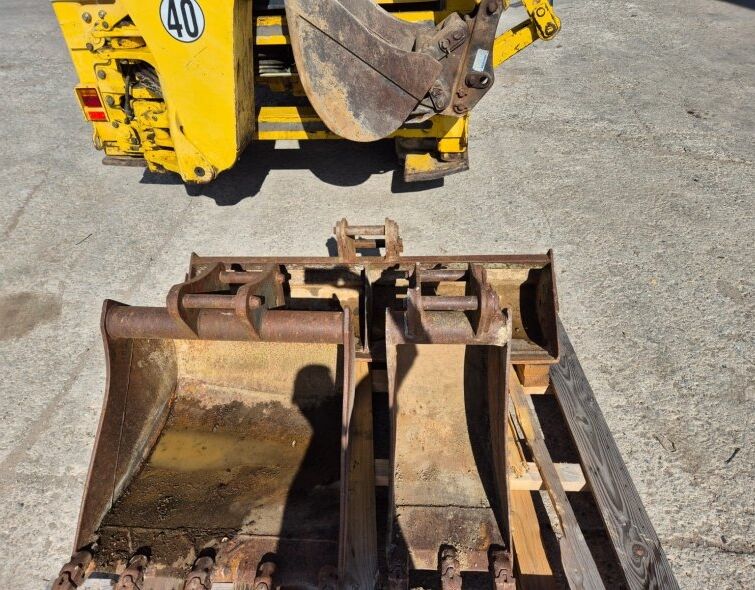 KOMATSU  WB97 R-2 ***MIXED FULL EQUIPMENT***