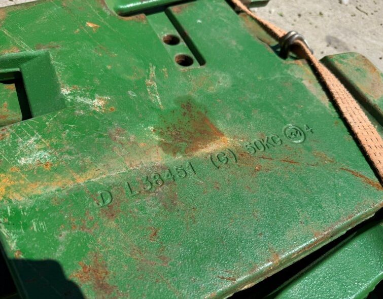 - CONTRAP?S TRACTOR JOHN DEERE