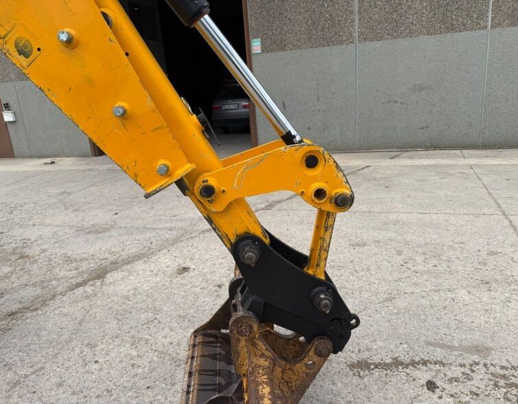 - JCB 3CX MIXED BACKHOE LOADER