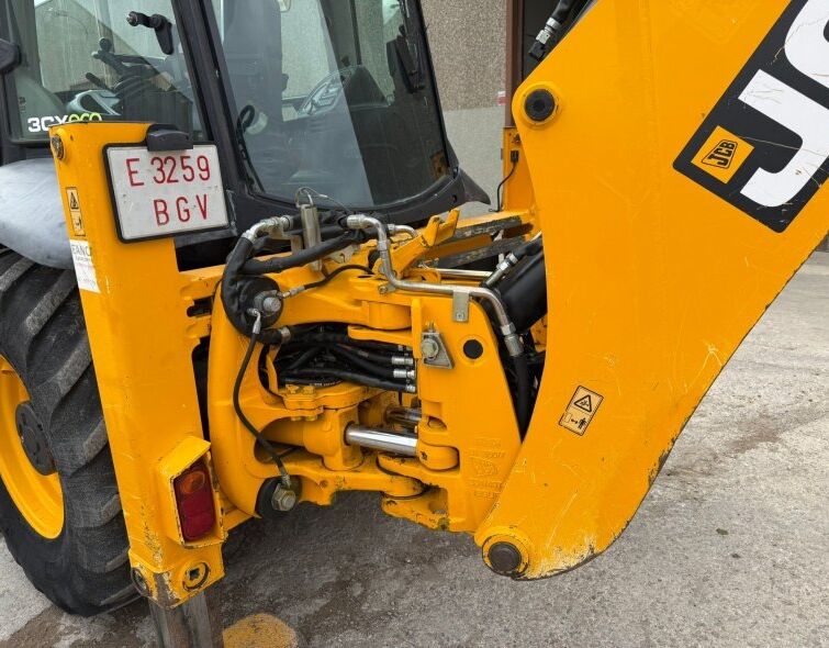 - JCB 3CX MIXED BACKHOE LOADER