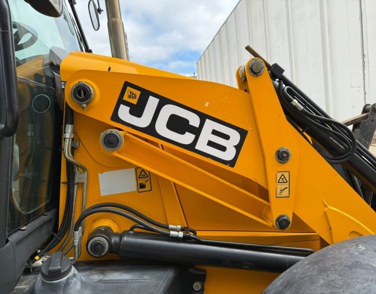 - JCB 3CX MIXED BACKHOE LOADER