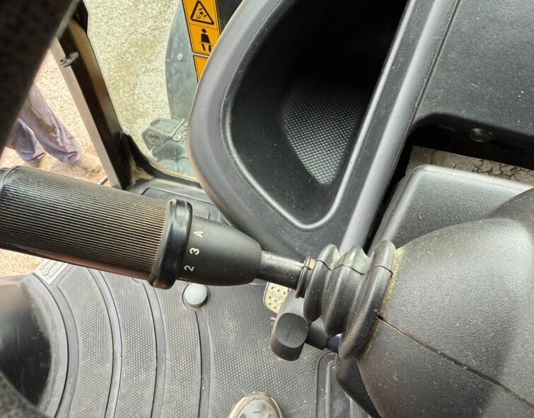 - JCB 3CX MIXED BACKHOE LOADER