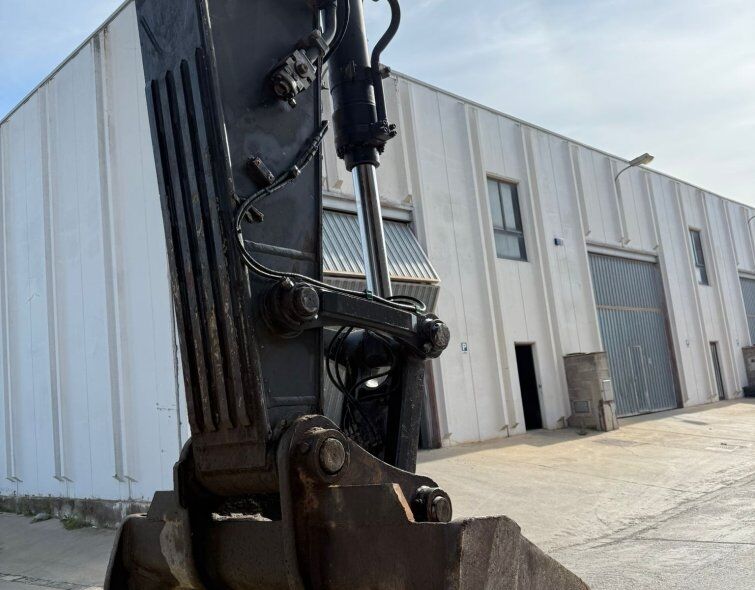 VOLVO  EC360 BLC