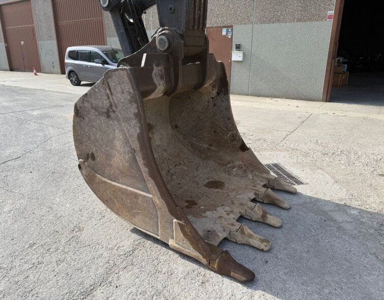 VOLVO  EC360 BLC