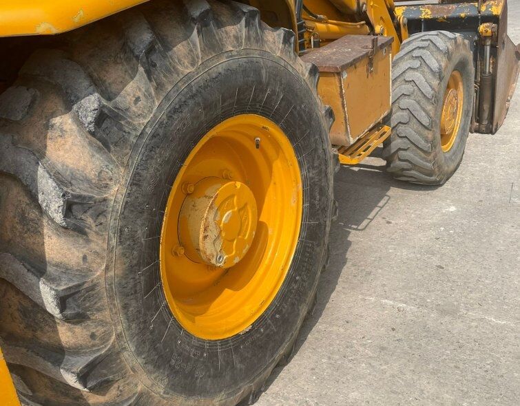 JCB  3CX ***EXTENDABLE/CLAM***