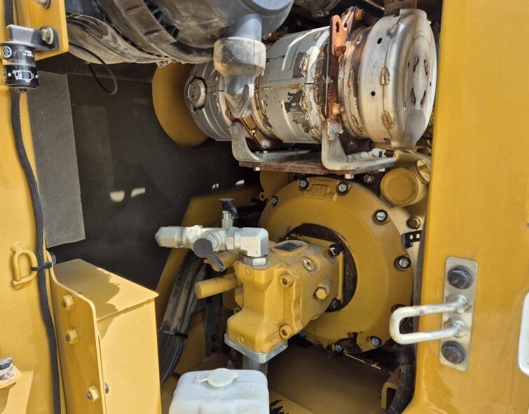 - MINI-PELLE CAT 308 E2CR